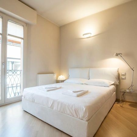 Bologna Elegance Apartment ภายนอก รูปภาพ
