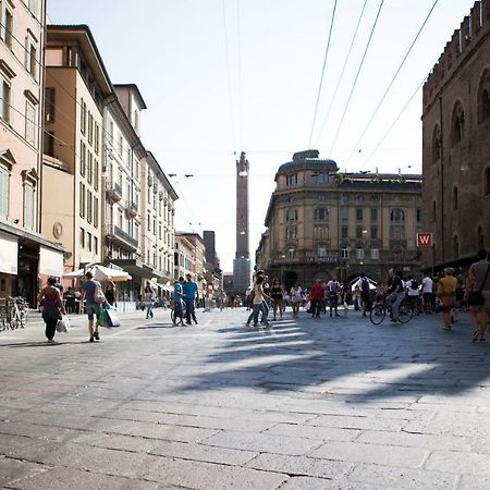 Bologna Elegance Apartment ภายนอก รูปภาพ