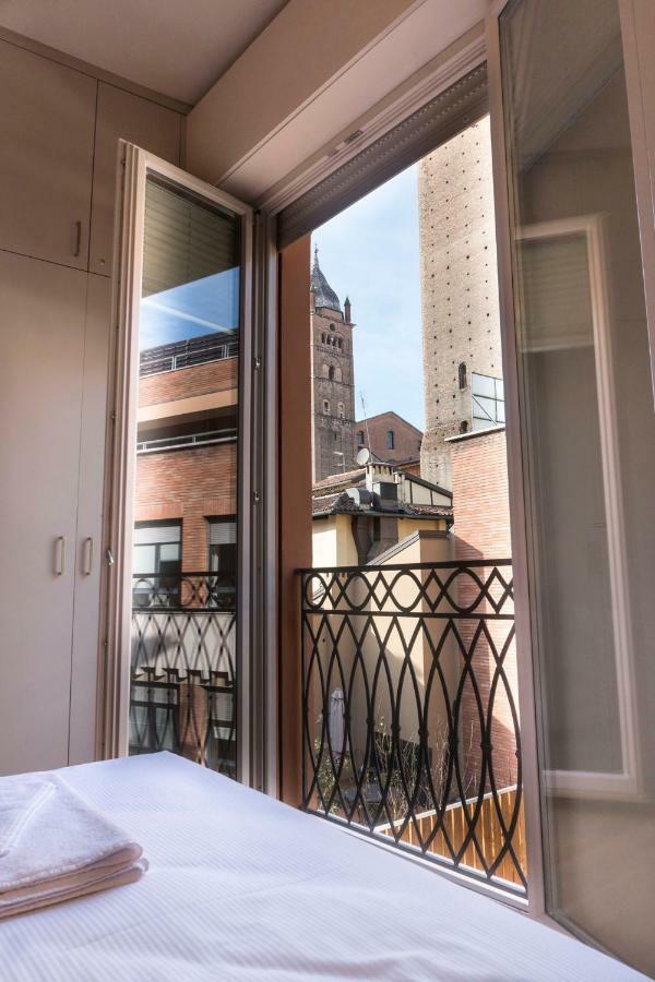 Bologna Elegance Apartment ภายนอก รูปภาพ